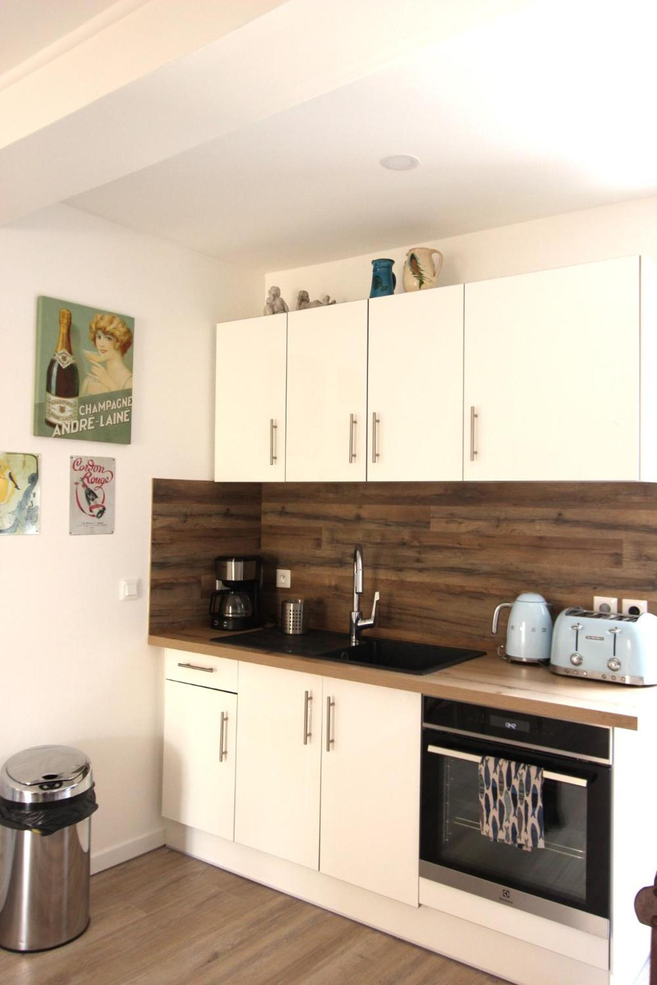 Joli Appartement Avec Balcon Au Coeur De Forcalquier Buitenkant foto