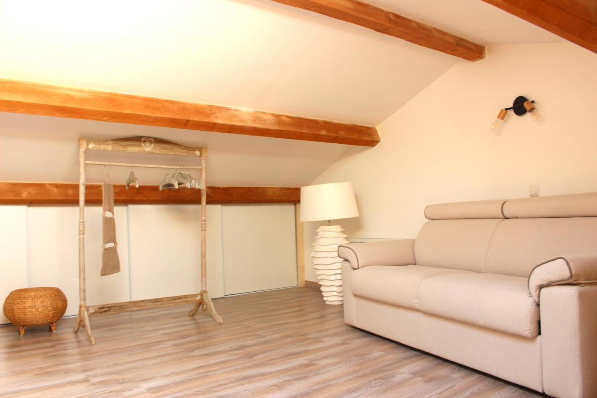 Joli Appartement Avec Balcon Au Coeur De Forcalquier Buitenkant foto